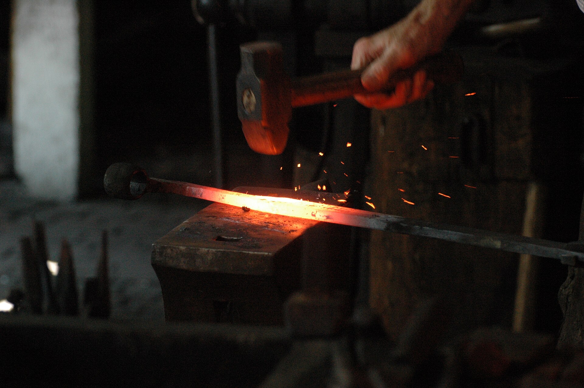 Forge : travail de la lame au feu