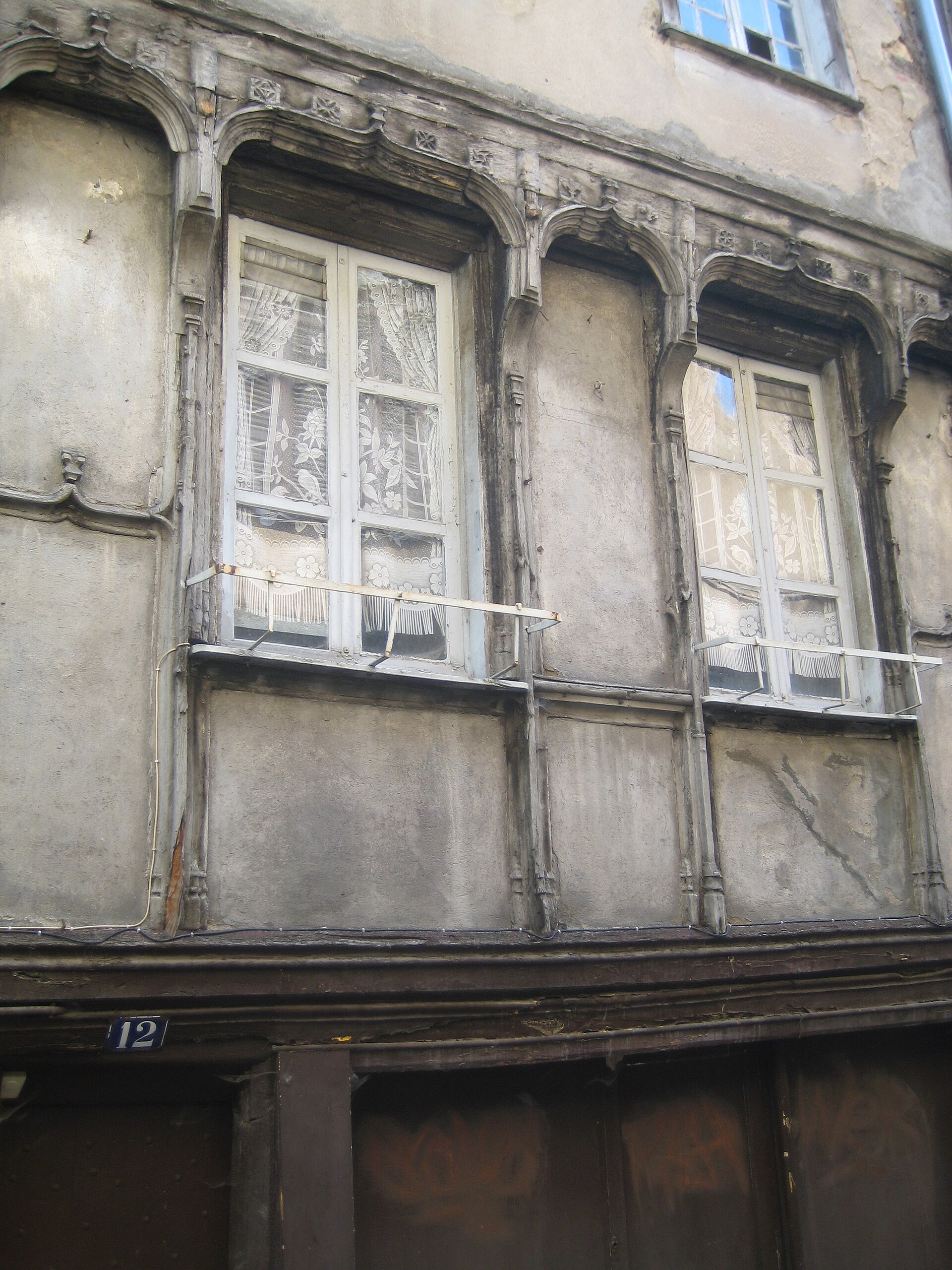 Autre travée de la rue de la Coutellerie